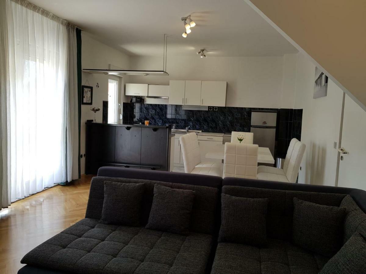 Apartment Mate Kastela Exterior photo